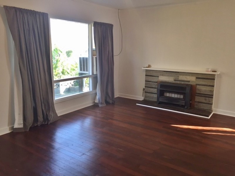 6 Stewartby Cres, Viveash WA 6056