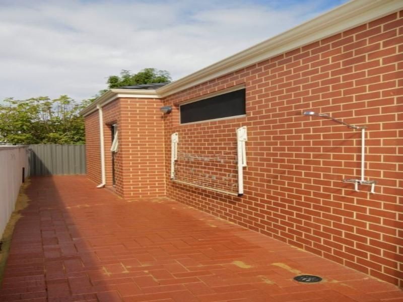 36b Kidman Avenue, South Guildford WA 6055