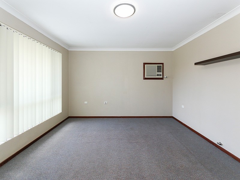 11 The Ridgeway, Swan View WA 6056