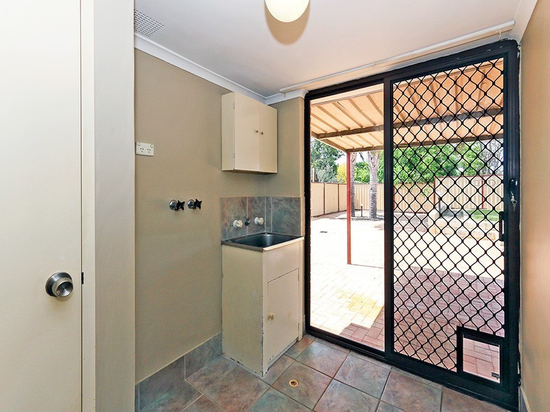 11 The Ridgeway, Swan View WA 6056