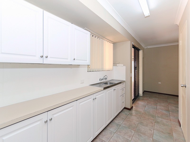 11 The Ridgeway, Swan View WA 6056