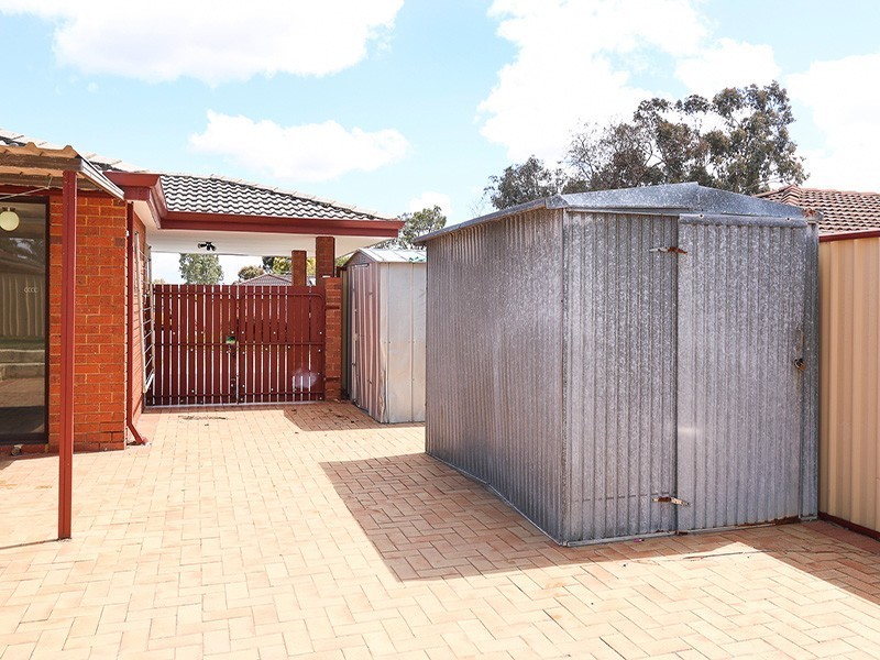 11 The Ridgeway, Swan View WA 6056