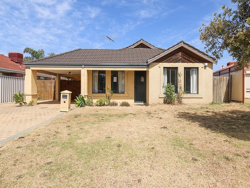 16 Coomer Elbow, South Guildford WA 6055