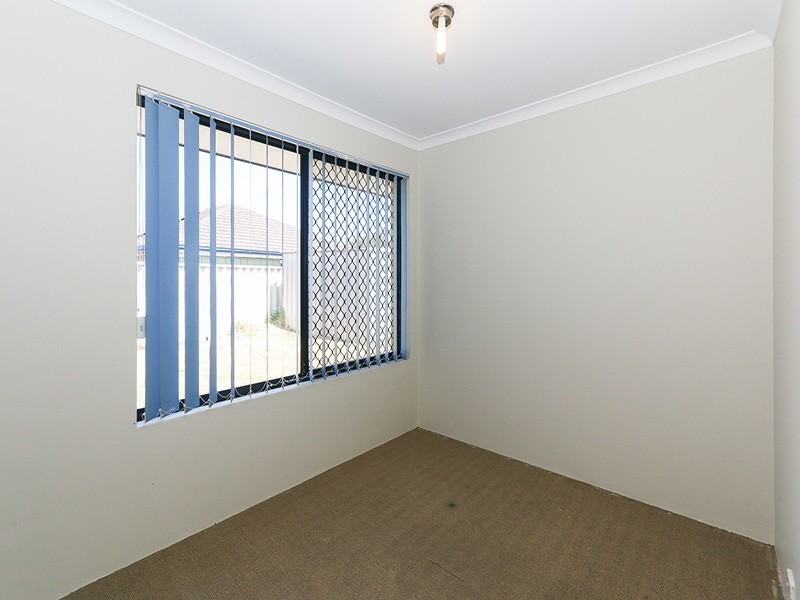 16 Coomer Elbow, South Guildford WA 6055