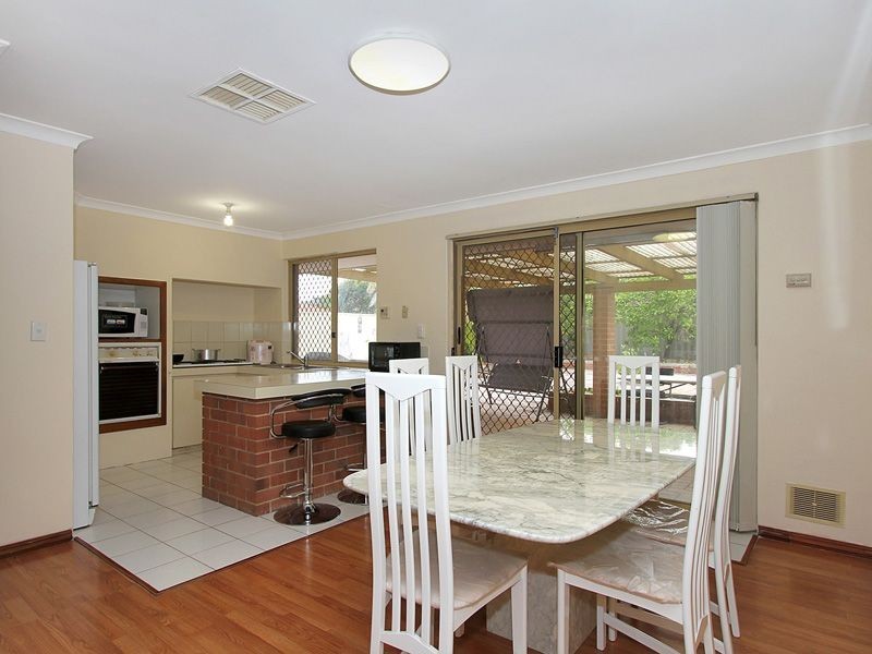 7 Picton Terrace, Alexander Heights WA 6064