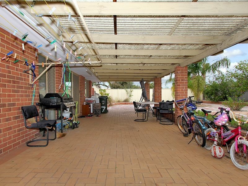 7 Picton Terrace, Alexander Heights WA 6064