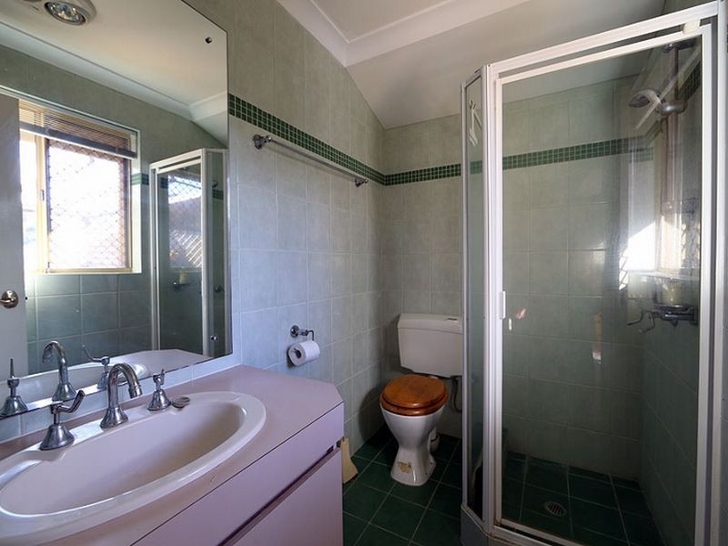 4 Egan Place, Midland WA 6056