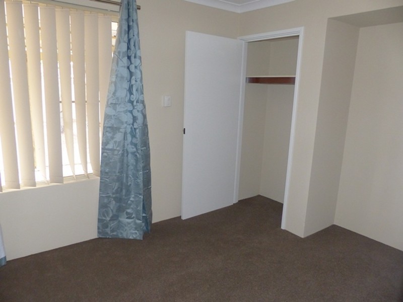 16 Roger Street, Midland WA 6056