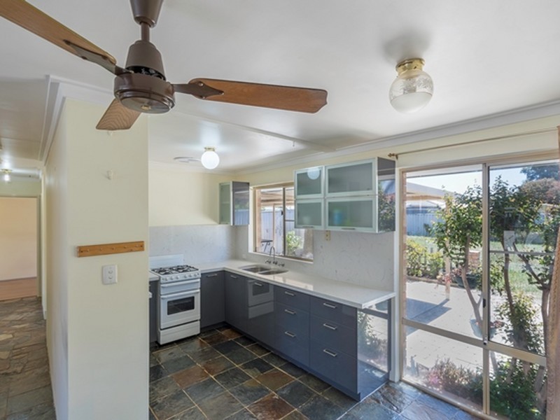 18 Opperman Place, Middle Swan WA 6056