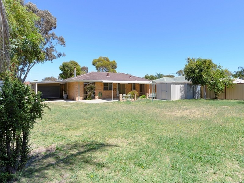 18 Opperman Place, Middle Swan WA 6056