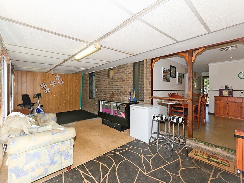 11 Meelah Way, Koongamia WA 6056