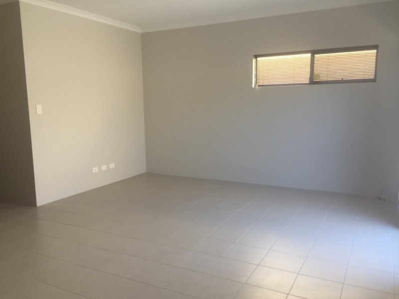 219 Suffolk Street, Caversham WA 6055