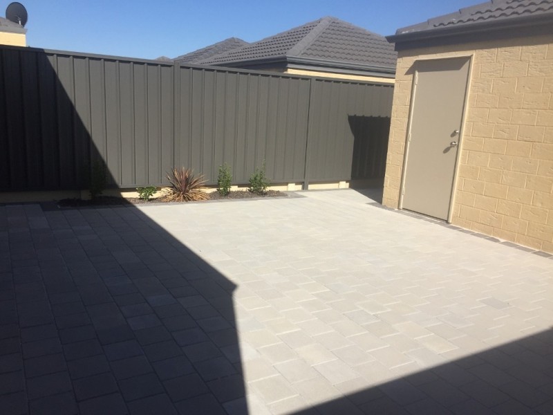 219 Suffolk Street, Caversham WA 6055