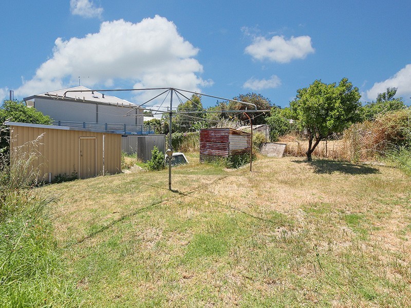 14 Dudley St, Midland WA 6056