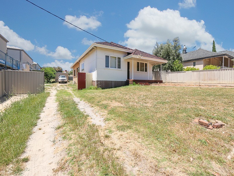 14 Dudley St, Midland WA 6056