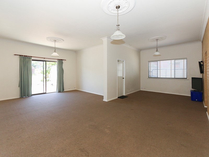 14 Dudley St, Midland WA 6056