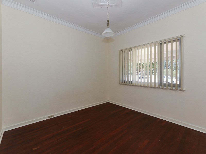 14 Dudley St, Midland WA 6056