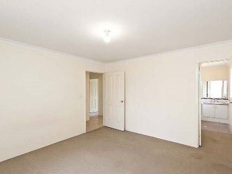 Unit 4/5 Whitfield Street, Bassendean WA 6054