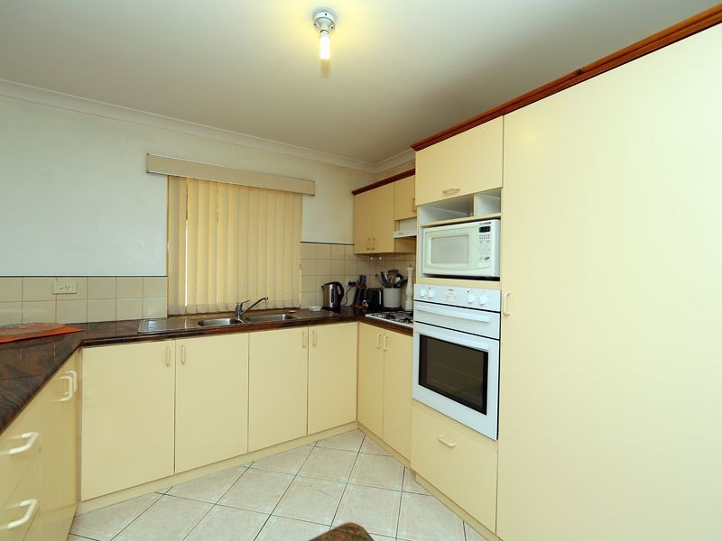 5 Yanderra Court, Stratton WA 6056
