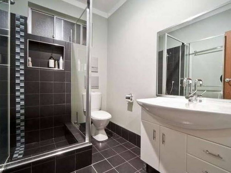 6 Tunnel Road, Swan View WA 6056