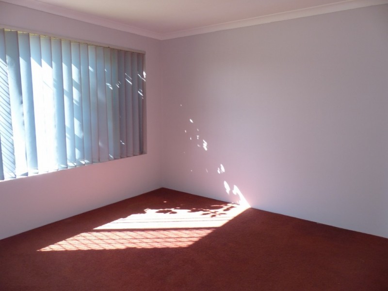 6 Yeates Lane, Stratton WA 6056
