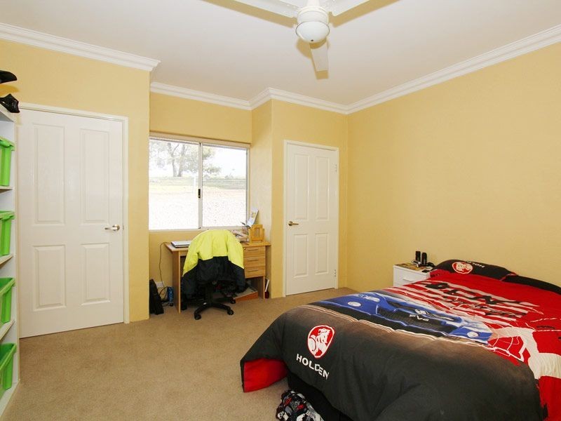 37 Auger Place, Bullsbrook WA 6084