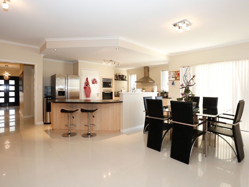 11 Beachwood Crescent, Butler WA 6036