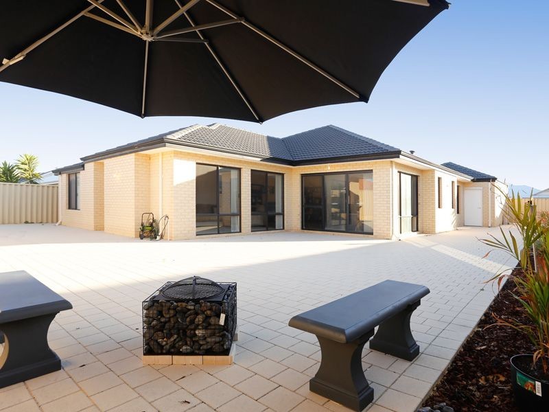 11 Beachwood Crescent, Butler WA 6036