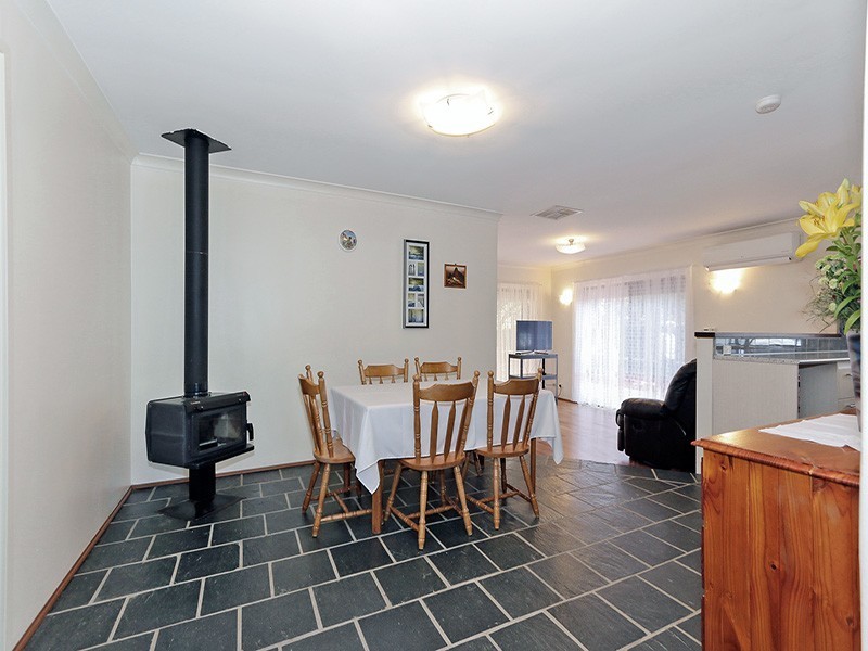 33 Burton Rtt, Stratton WA 6056