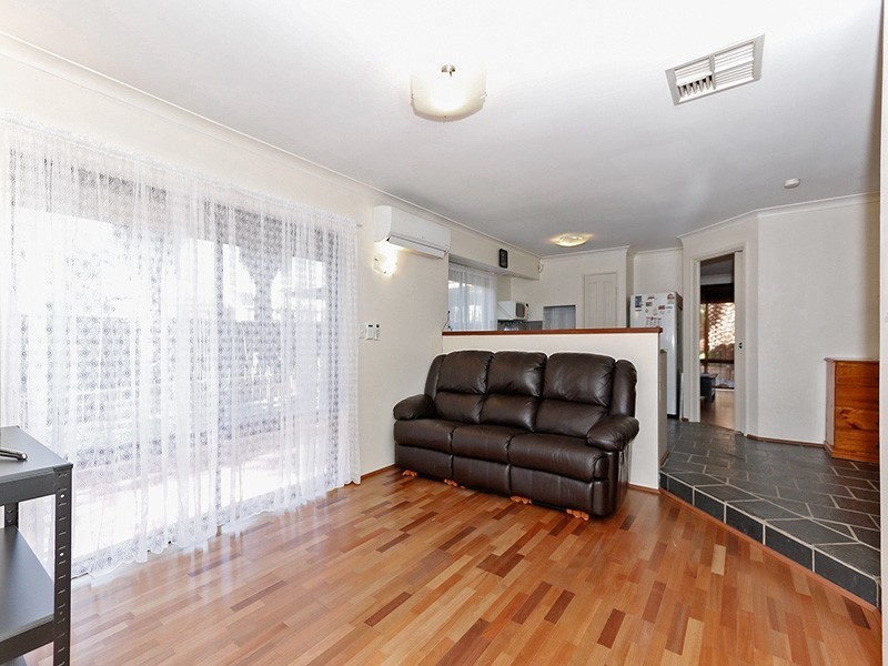 33 Burton Rtt, Stratton WA 6056