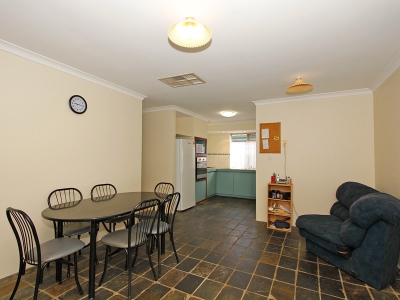 18 Dulverton Close, Stratton WA 6056