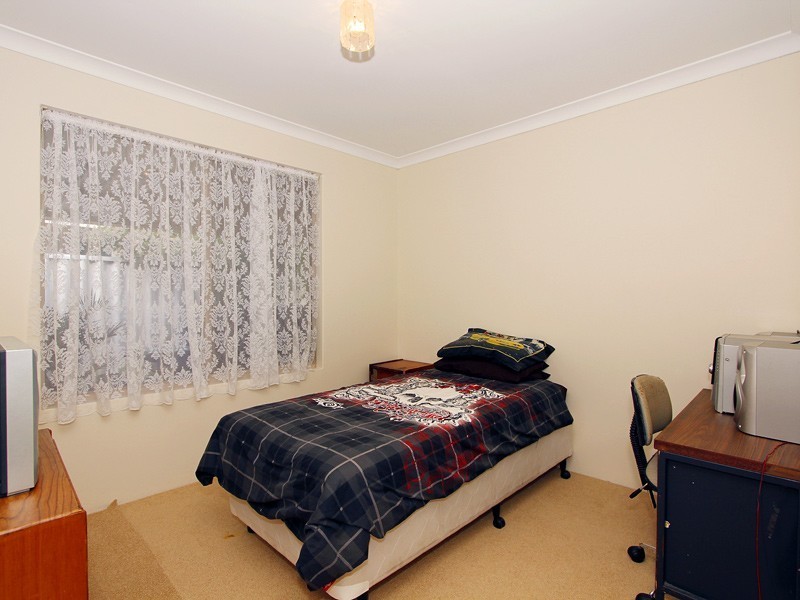 18 Dulverton Close, Stratton WA 6056