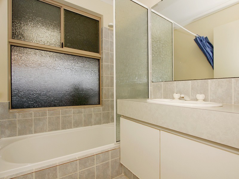 18 Dulverton Close, Stratton WA 6056