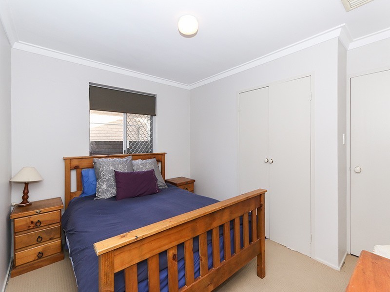 12 Frederic St, Helena Valley WA 6056