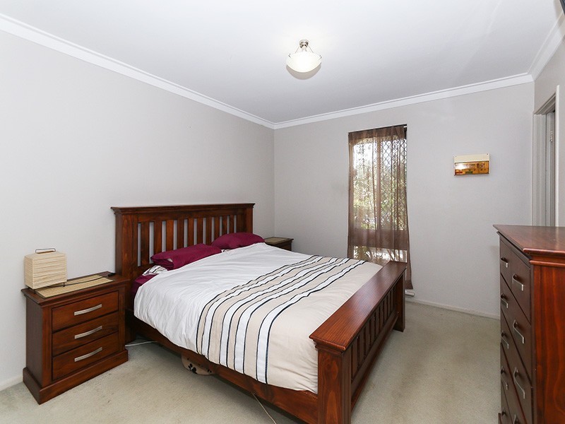 12 Frederic St, Helena Valley WA 6056