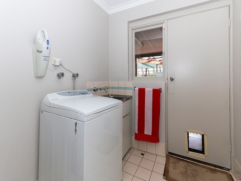 12 Frederic St, Helena Valley WA 6056