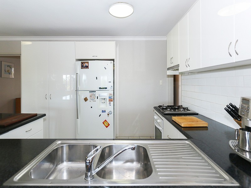 12 Frederic St, Helena Valley WA 6056