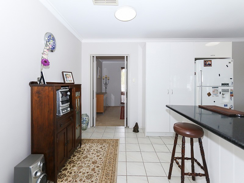 12 Frederic St, Helena Valley WA 6056