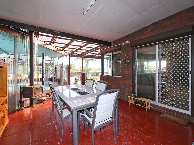 12 Frederic St, Helena Valley WA 6056