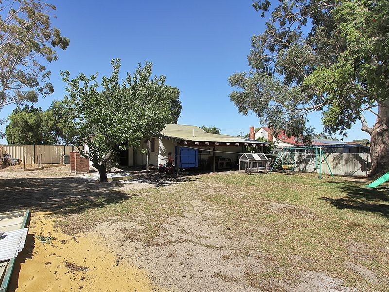 24 Beenyup Road, Darling Downs WA 6122