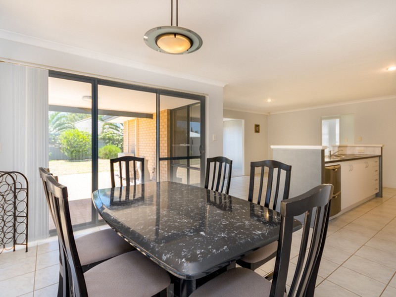 64 Bennett Street, Caversham WA 6055