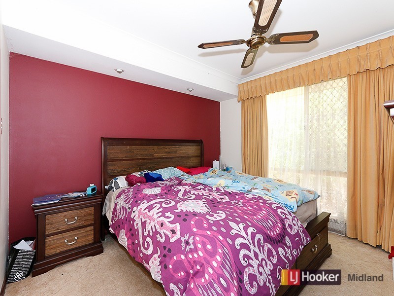 32 Christowe Drive, Swan View WA 6056