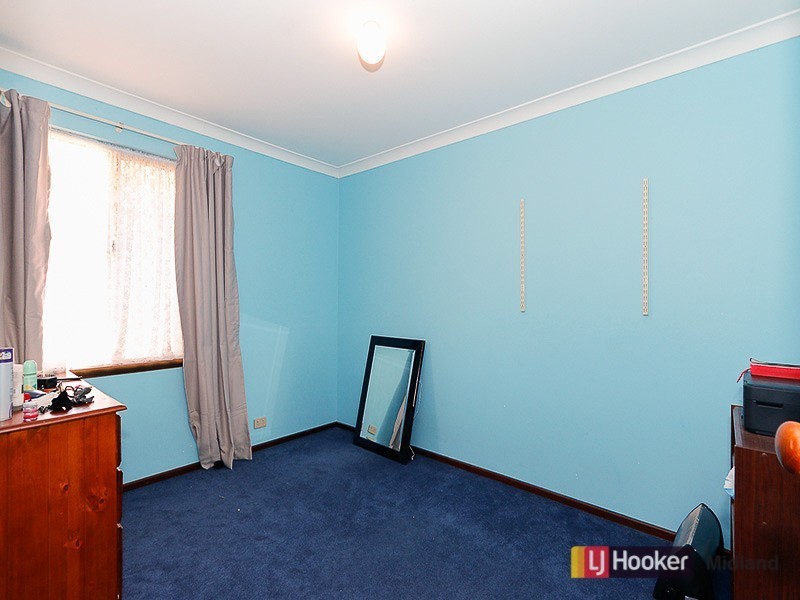 32 Christowe Drive, Swan View WA 6056