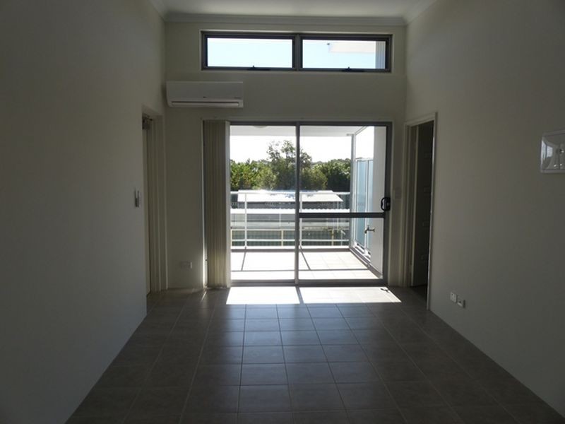 Unit 10/13 Spring Avenue, Midland WA 6056