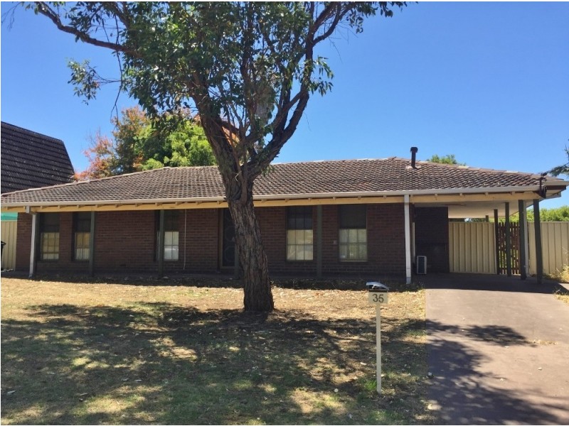 35 Dagmar Way, Swan View WA 6056