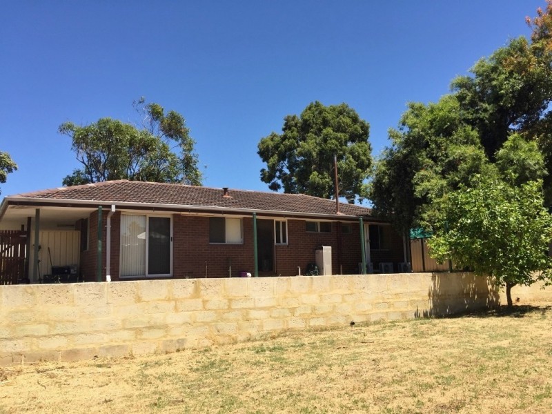 35 Dagmar Way, Swan View WA 6056