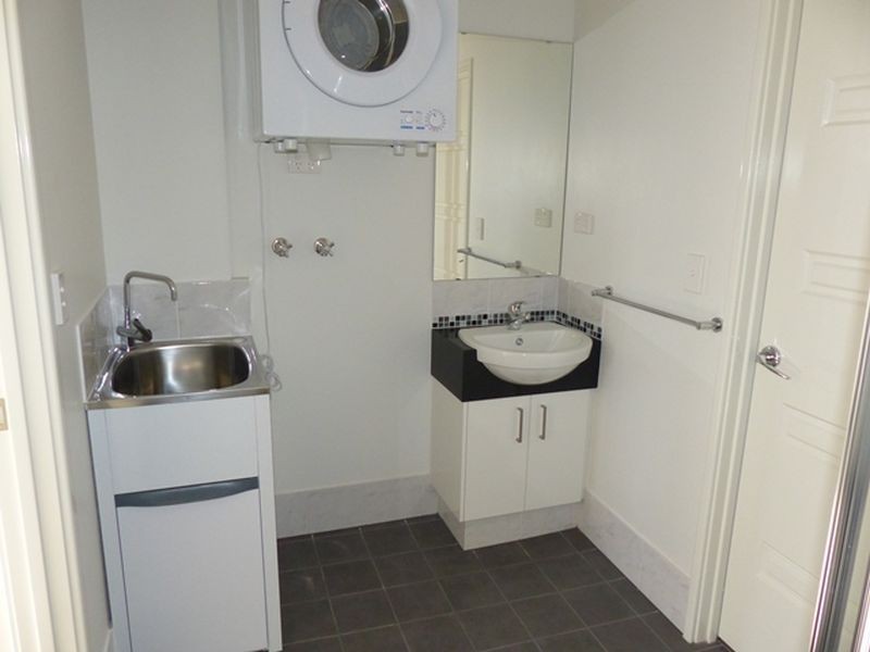 Unit 16/13 Spring Avenue, Midland WA 6056