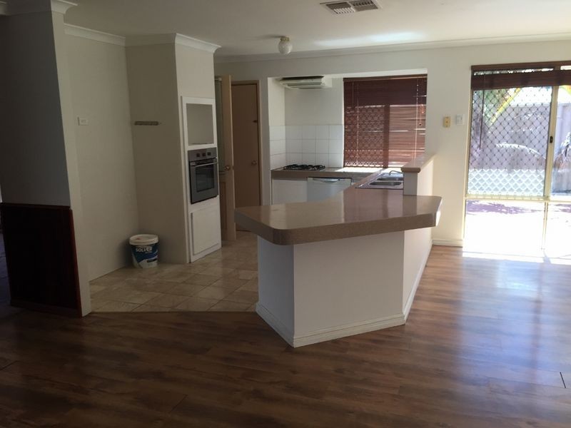 10 Nandup Retreat, Swan View WA 6056