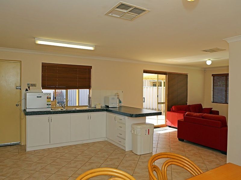 12 Opperman Place, Middle Swan WA 6056