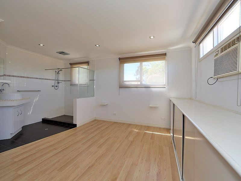 14 Edwards Entrance, Stratton WA 6056